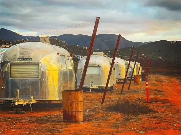 Colección de Airstreams Valle de Guadalupe Baja California Mexico