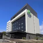 Holiday Inn Express & Suites
